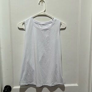 HALARA cut out crossover hem yoga tank